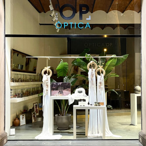 Limpieza escaparate Sevilla Este